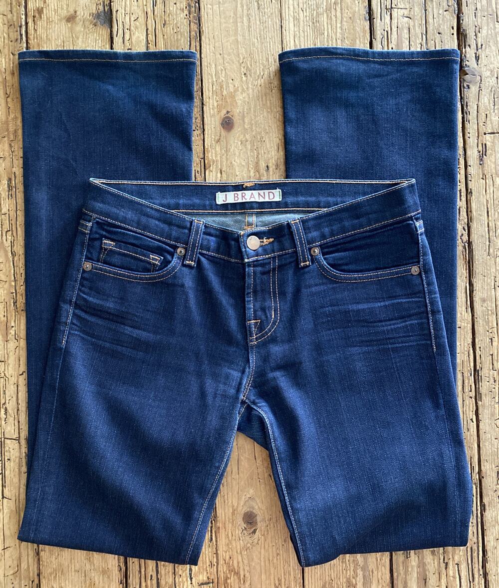 J BRAND Womens Size 26 Dark Wash '905 Ink' Low Rise Bootcut Jeans